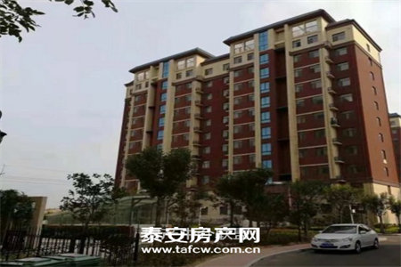 出售泰安龙城国际小区2室2厅1卫99平精装修